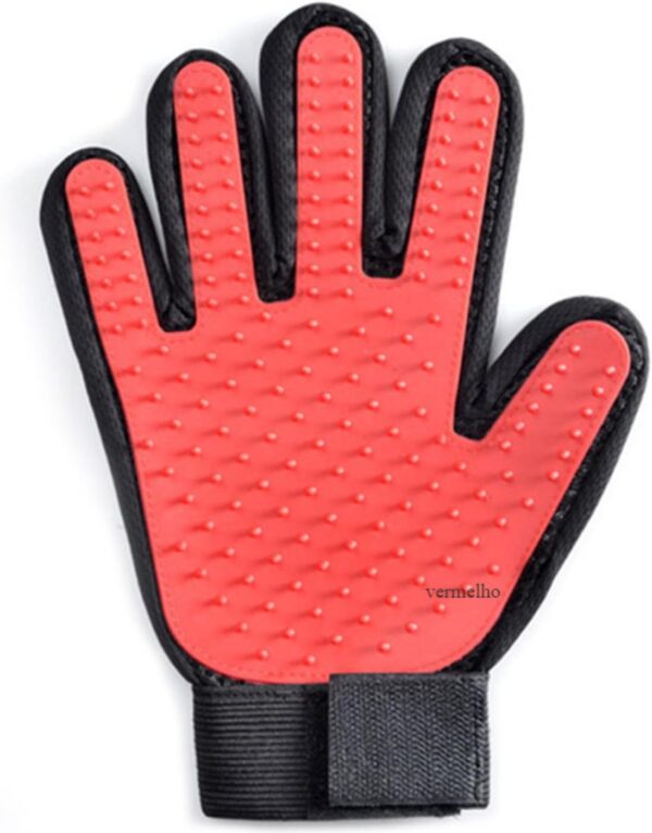 True Touch Deshedding Gloves - Image 4
